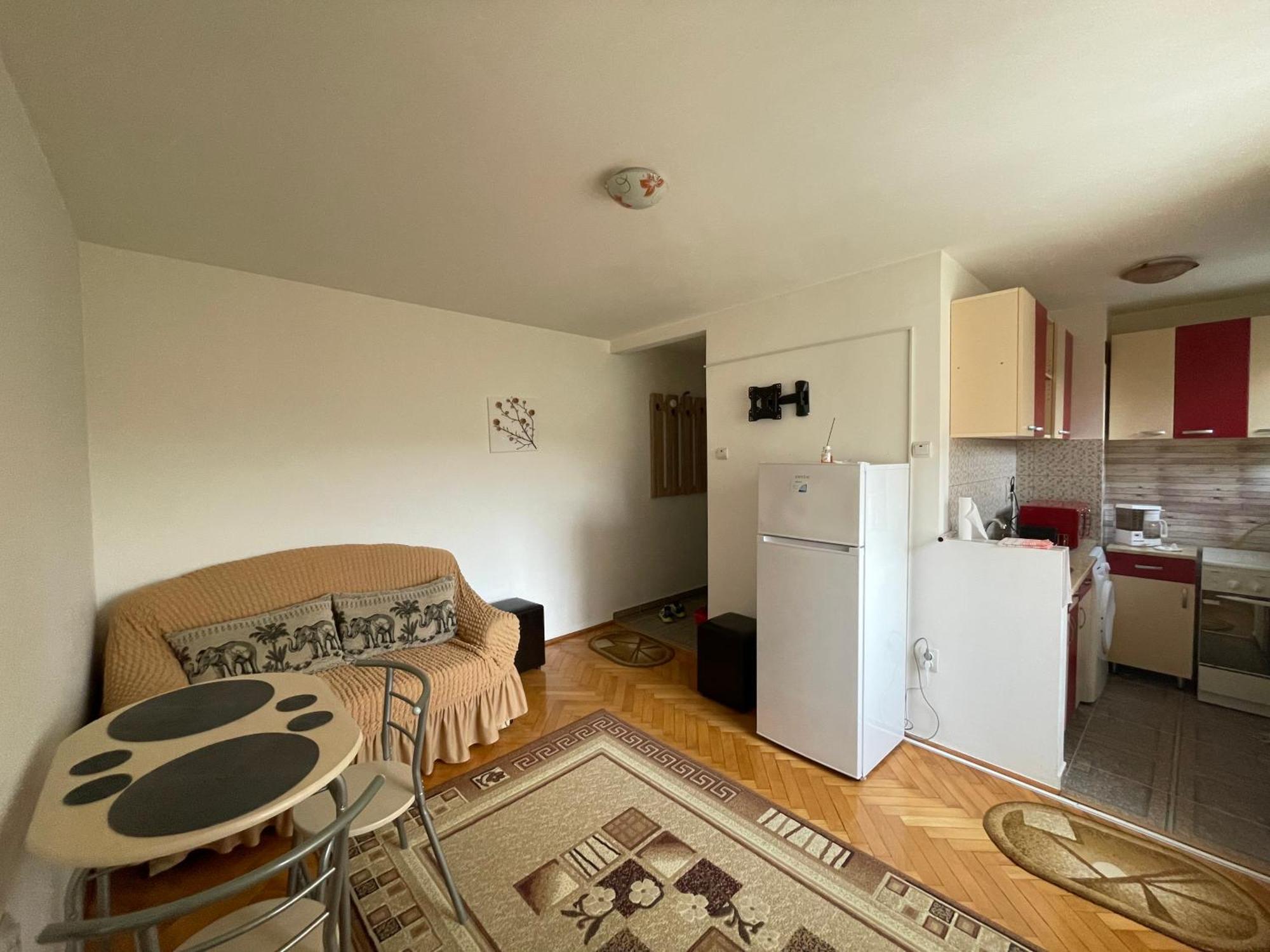Apartment Victoria Gherla ภายนอก รูปภาพ